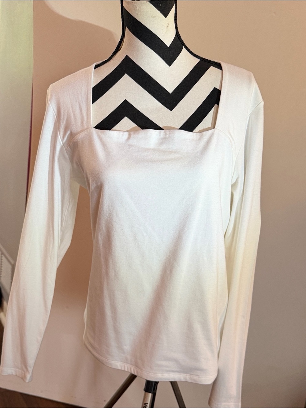 a.n.a White Long Sleeve Square Neck Top